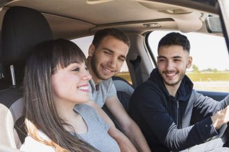 Kazdu piatu nehodu sposobi mlady vodic Apka KOOPilot uci zodpovednej jazde