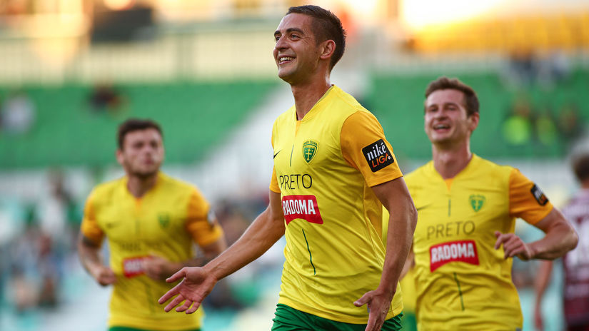 Kosiciam sa nedari bez Skuhraveho Zilina debakl Michalovce predlzili vitaznu seriu za tri minuty