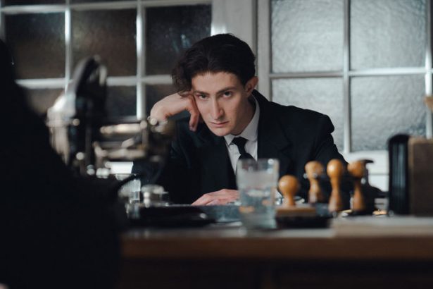 Narcisticky otec ovplyvnil jeho cely zivot