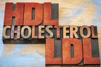 Odlisuju sa priznaky infarktu u mladych a seniorov