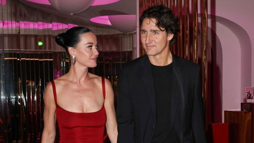 POTVRDENE Prve foto zamilovanej superstar a expremiera v Parizi