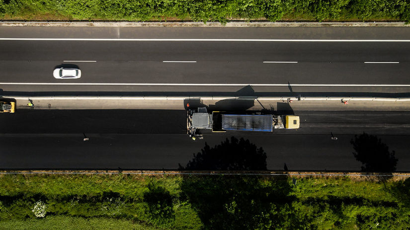Slovensko podpisalo zmluvy desarocia Dialnica D3 ide do vystavby