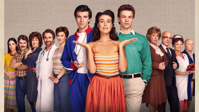 Slub sa ruca Divaci sa obracaju chrbtom