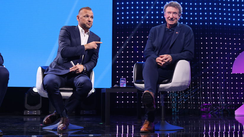 Uzasny pribeh hrdych Slovakov Legendarny Gretzky o bratoch Stastnych Sovietoch a Oveckinovi