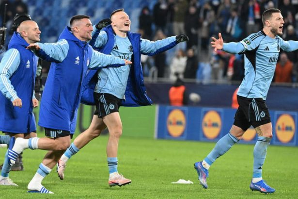 Dvanastminutove hrobove ticho na Slovane