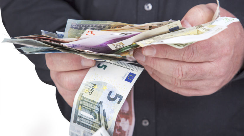 Financna sprava trha rekordy vo vybere dani