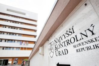 Kontrolori zistili porusenie pri pridelovani dotacii na obranu