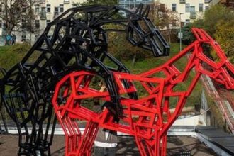 Kontroverzia v centre hlavneho mesta Na streche socha dvoch koni Happy End