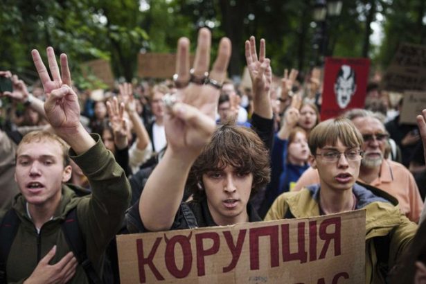 Korupcny skandal v Kyjeve sa rozrasta