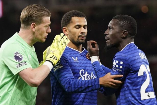 Na stadione Manchestru United videli bizarne vylucenie