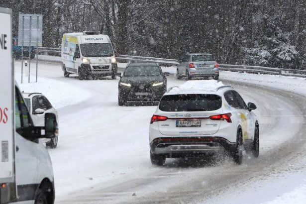 Prva velka kalamita coskoro udiera niektore okresy zasype az 20 cm snehu