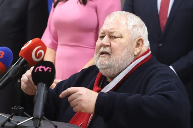 Sotak nezabudol na letnu krivdu Majitel Podbrezovej sa oprel do Kosic a ULK