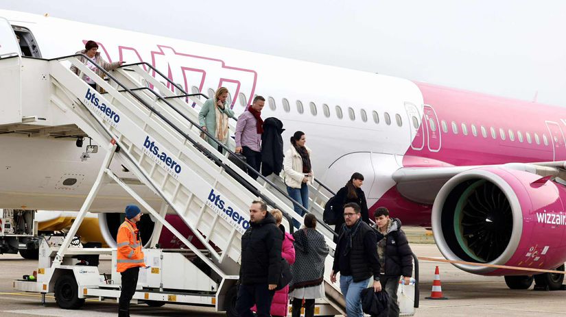 Z Kosic do Bratislavy za 35 minut Wizz Air spustil novu letecku linku Raz Splnil som slub