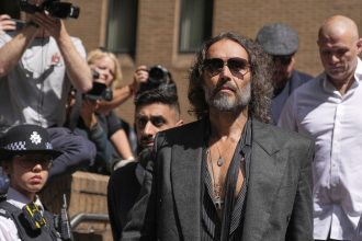 Exmanzel Katy Perry celi dalsim obvineniam znasilnenie a napadnutie