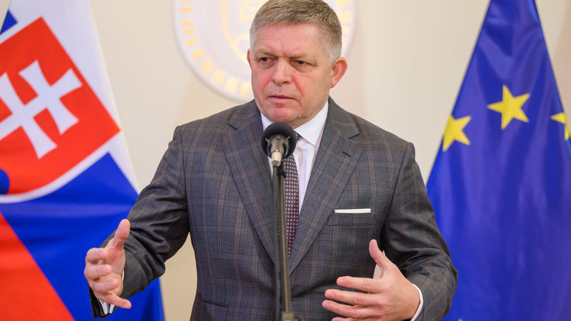 Fico Slovensko odmietlo zavery o Ukrajine aby ho nikto nespajal s vojenskou pozickou