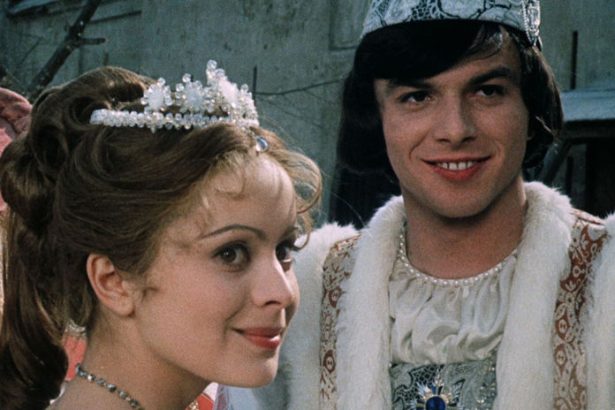 Ich hlasy a vykony patria k Vianociam