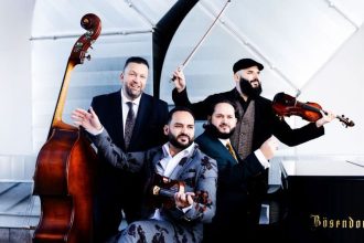 Janoska Ensemble s pomocou AI ozivuje Oscara Petersona