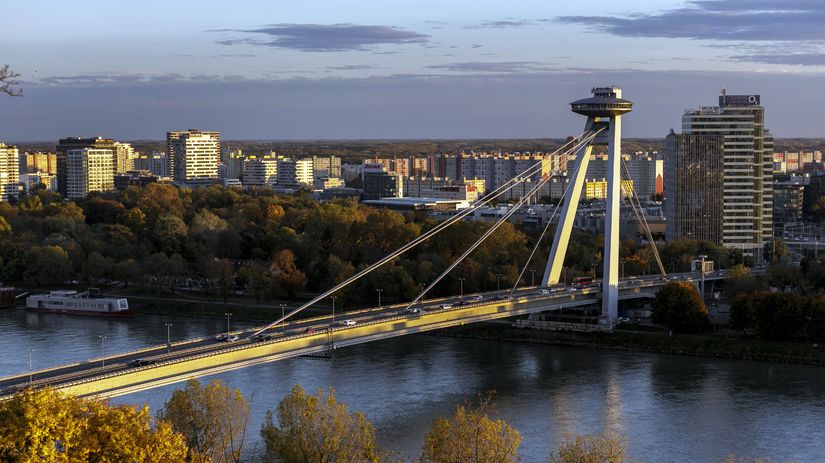 Kriza byvania suzuje Europu Developeri odkladaju projekty