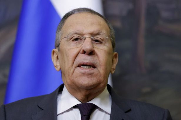 Lavrov Rusko je proti nezavislosti Taiwanu