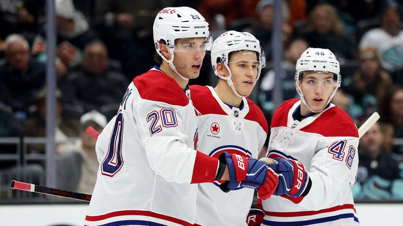 Nepoznana uloha pre mladeho Slovaka Lider Slafkovsky riadi novacikov z europskej uderky