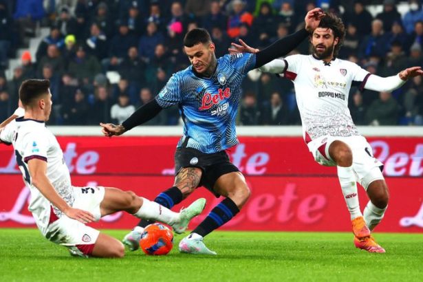 Obranca Obert odohral cely zapas no Cagliari neuspelo O vitazstve Atalanty rozhodol Scamacca