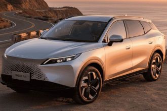 Omoda 7 Z Ciny prichadza dalsie plug in hybridne SUV