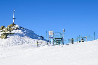 Orkan bicuje Tatry a komplikuje dopravu a lanovky