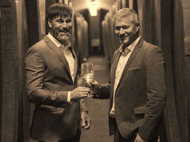 Retro s pribehom Chateau Topolcianky a Dunaj