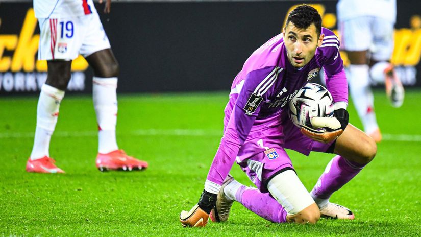 Rezolutna reakcia brankara Greifa na trenera Calzonu