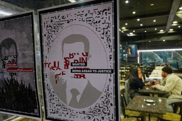 Rok od padu Asada Prezident Sara vyzval narod