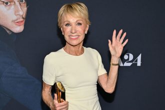 Slavna televizna hviezda vyzera na 76 rokov uzasne