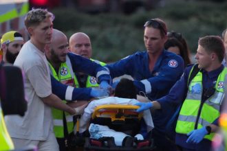 Teror v Sydney Na plazi zastrelili 11 ludi