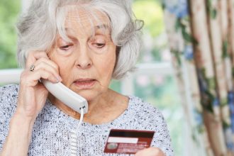 Velka banka varuje Platby mozu meskat 5 dni