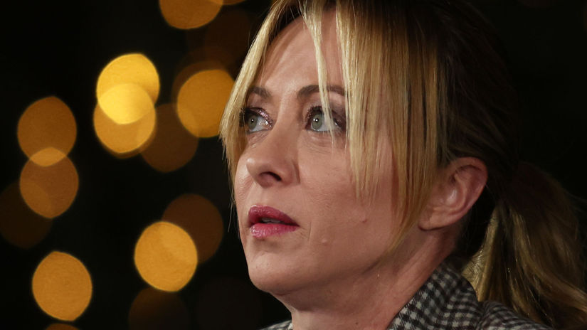 Zastrelte Giorgiu V Taliansku pribudaju napisy vyzyvajuce na smrt premierky