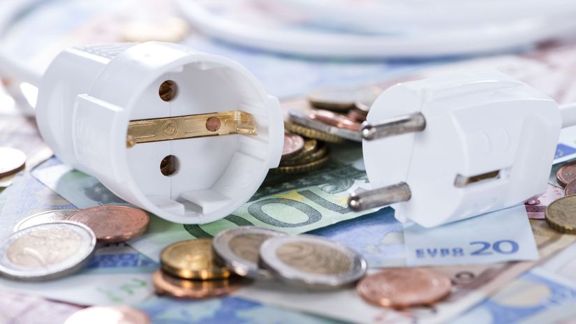 Zmena v uctoch za elektrinu menej spotrebujete menej zaplatite