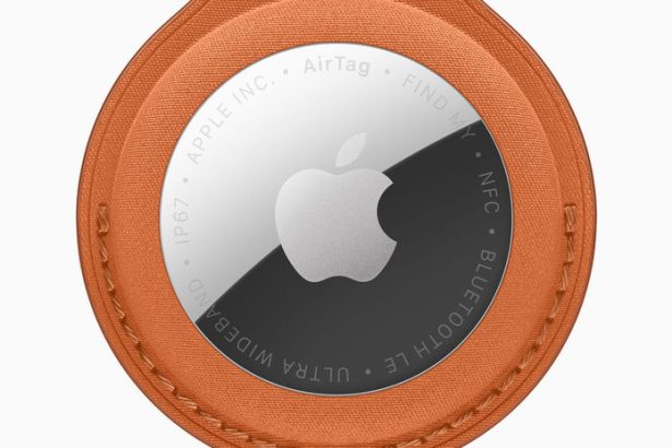 Apple predstavil uplne novy AirTag Ma lepsiu lokalizaciu a hlasnejsie zvuky