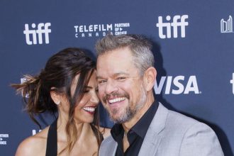 Damon sa zamiloval do casnicky v bare