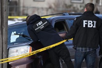 Imigracny agent v Minneapolise zastrelil zenu hovori Trump