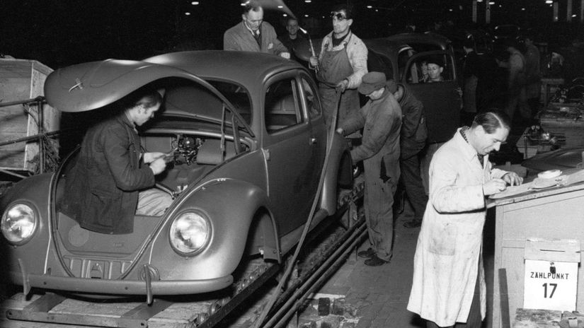 Legenda sa zrodila v troskach prvych 55 chrobakov vyrobili medzi Vianocami a Silvestrom 1945