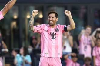 Messi uz odmietol vyse miliardu Arabi sa nevzdavaju