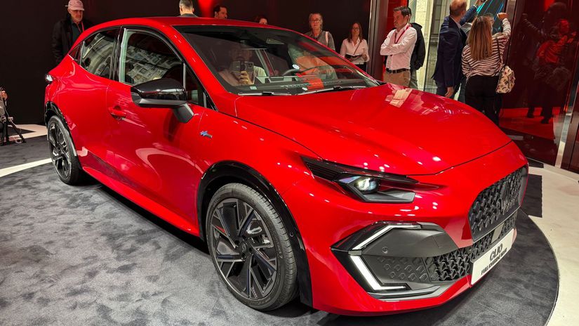 Renault Clio Siesta generacia sa dostala na Slovensko Poznamo ceny a spotrebu