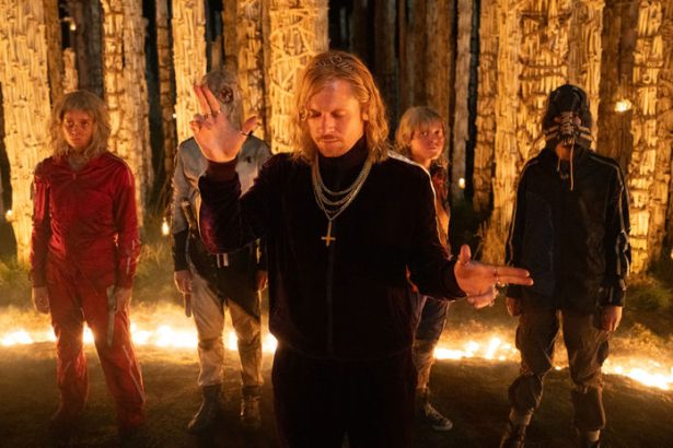 Stretne sa sialeny satanista s dobromyselnym ateistom Kto z nich prezije