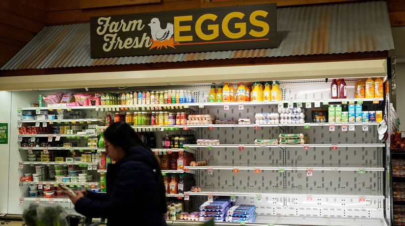 VIDEO Ziadne vajcia ziadne maslo Americania vyprazdnuju obchody snehova burku ohrozi 185 milionov ludi