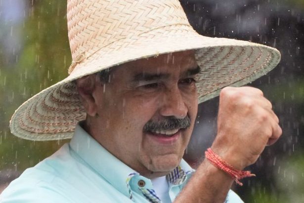 Z vodica autobusu diktator Nicolas Maduro vyhnal miliony ludi z Venezuely