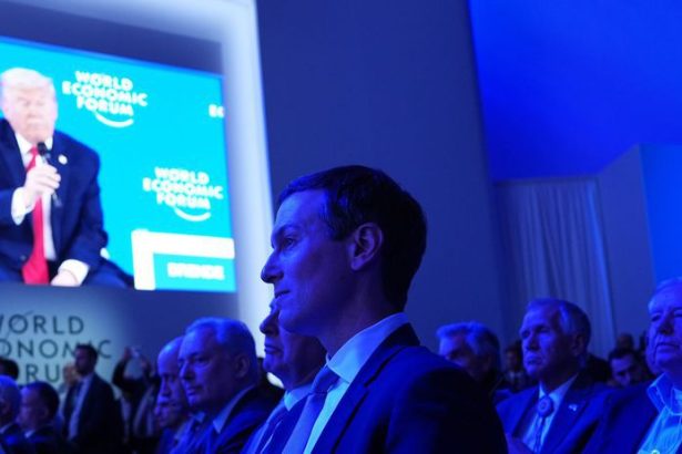 Za oponou Davosu Prestizne forum mocnych riadi Cech Kto je Mirek Dusek