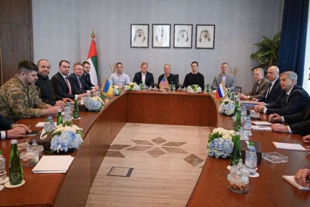 Zacina sa po trojstrannych rokovaniach rysovat primerie Vojenske riesenie naber kontry spor o zemia vsak pretrvava