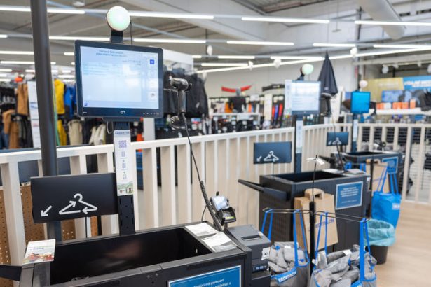 Ziadna praca zadarmo pri pokladni obchody uz zaviedli system kde netreba skenovat nakup