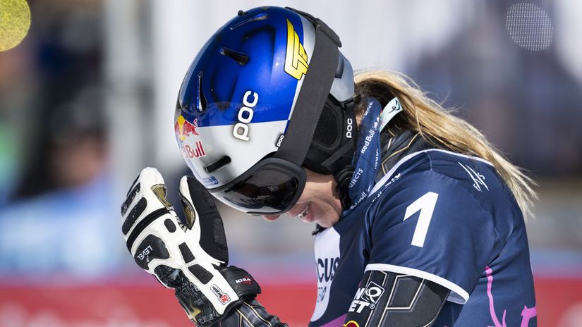 historicky den pre cesko ledecka ovladla preteky v rakusku vybornym vykonom sa k nej pripojila krajanka