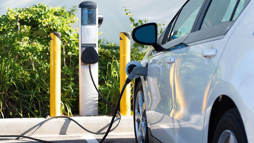 ADAC Ako su na tom plug in hybridy s dojazdom Najviac prejdu na elektrinu cinske