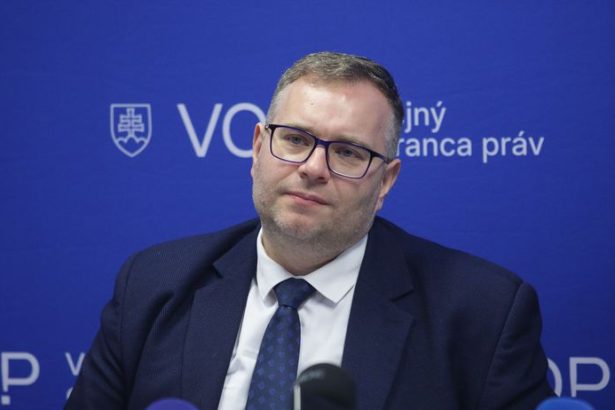 Dobrovodsky Policajti pocas zakroku v Slovenskej Lupci porusili zakladne prava poskodeneho